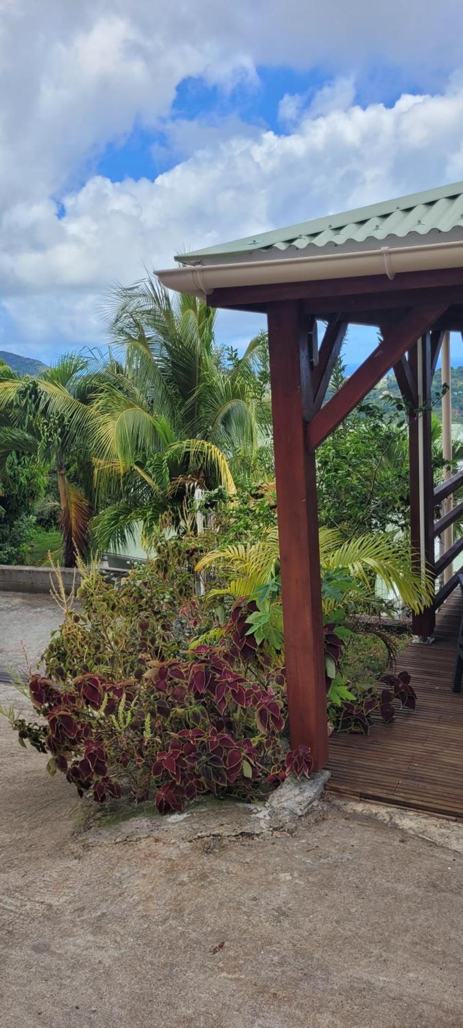 Ericka Et Francois Apartment Quartier Monplaisir ภายนอก รูปภาพ