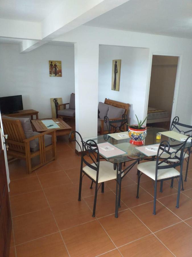 Ericka Et Francois Apartment Quartier Monplaisir ภายนอก รูปภาพ